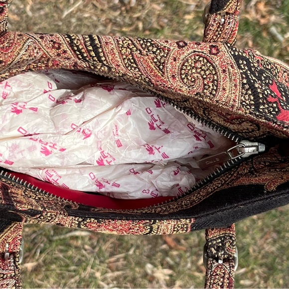 ETRO RARE Paisley Pattern Jacquard Cotton Handbag
With COA adjustable straps - Picture 13 of 16